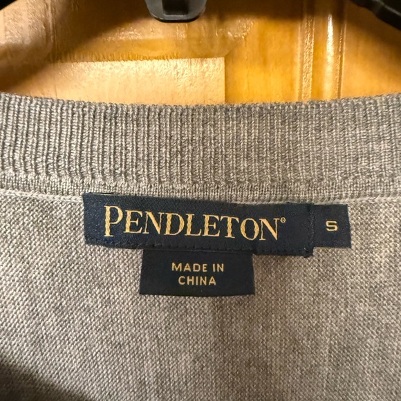 Pendleton Women's Gray Crew Neck Sweater - Picture 3 of 4